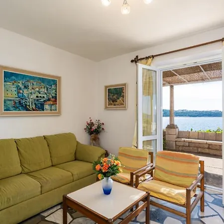 House Lozica By Guide *