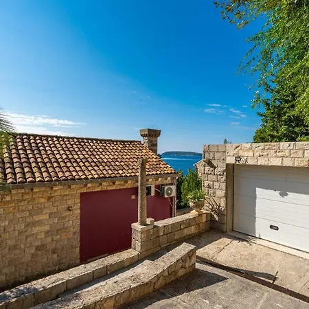 House Lozica By Guide *